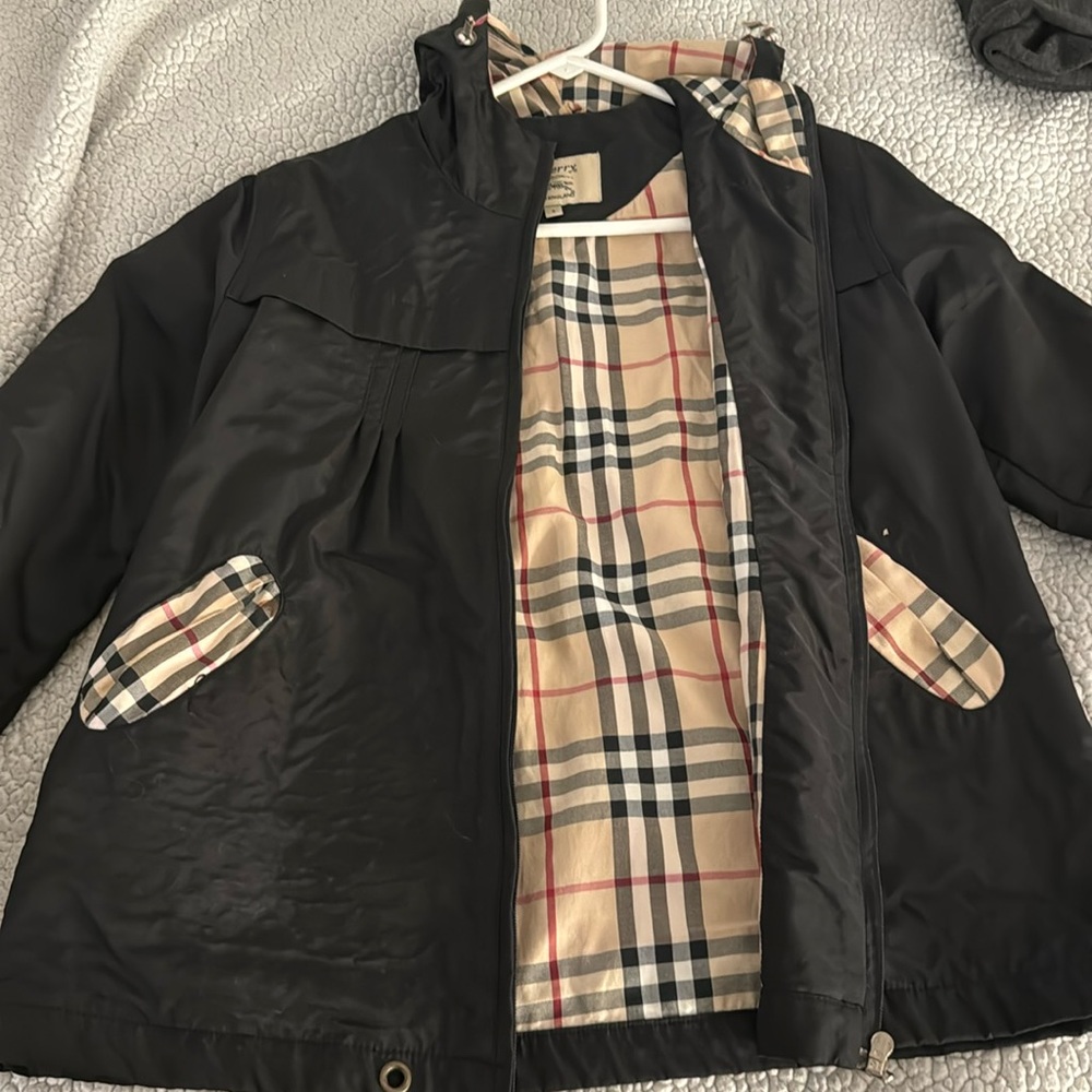 Burberry jacket lightly worn size small for women